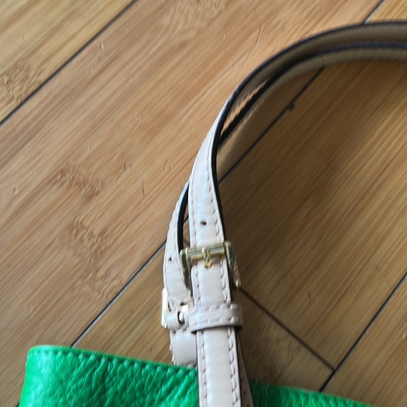Michael Kors Green Medium Leather Tote - Picture 3 of 16